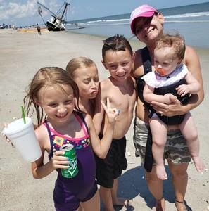 Meet your Posher, Bobby jo